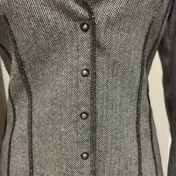 bebe | Black White Herringbone Wool Blend Blazer | Made in USA | 6 - Picture 6 of 12